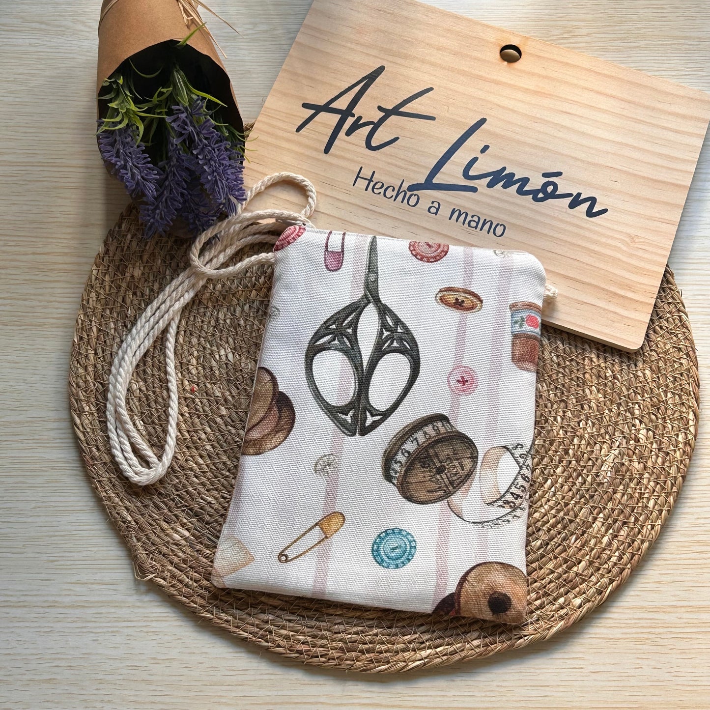 Bolsito porta móvil Divina Costura