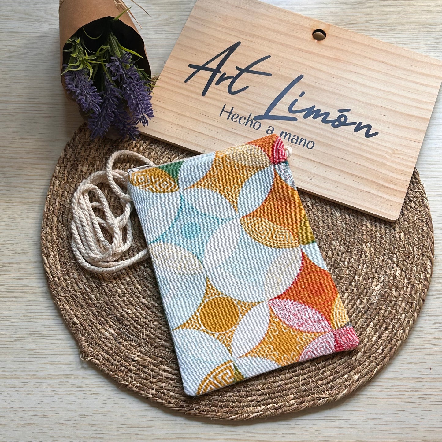 Bolsito porta móvil Mándalas