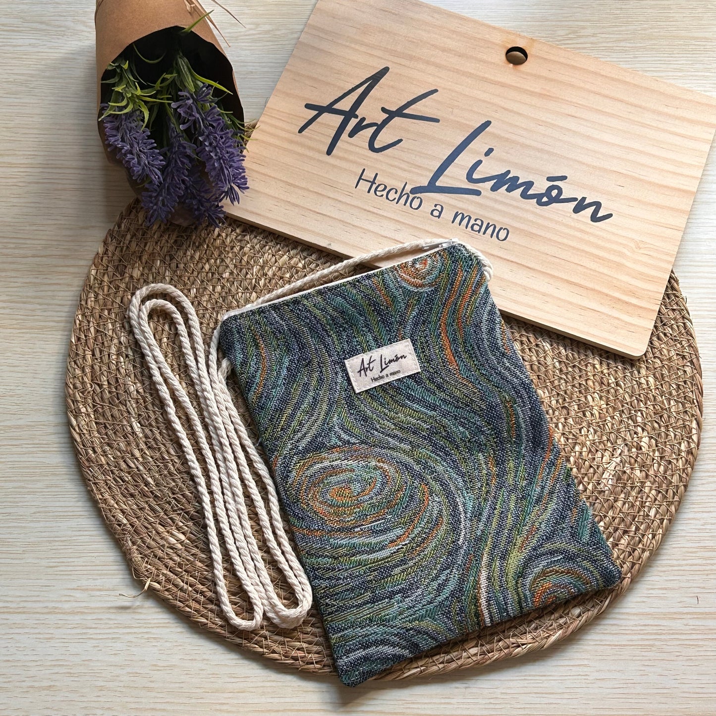 Bolsito porta móvil Scream