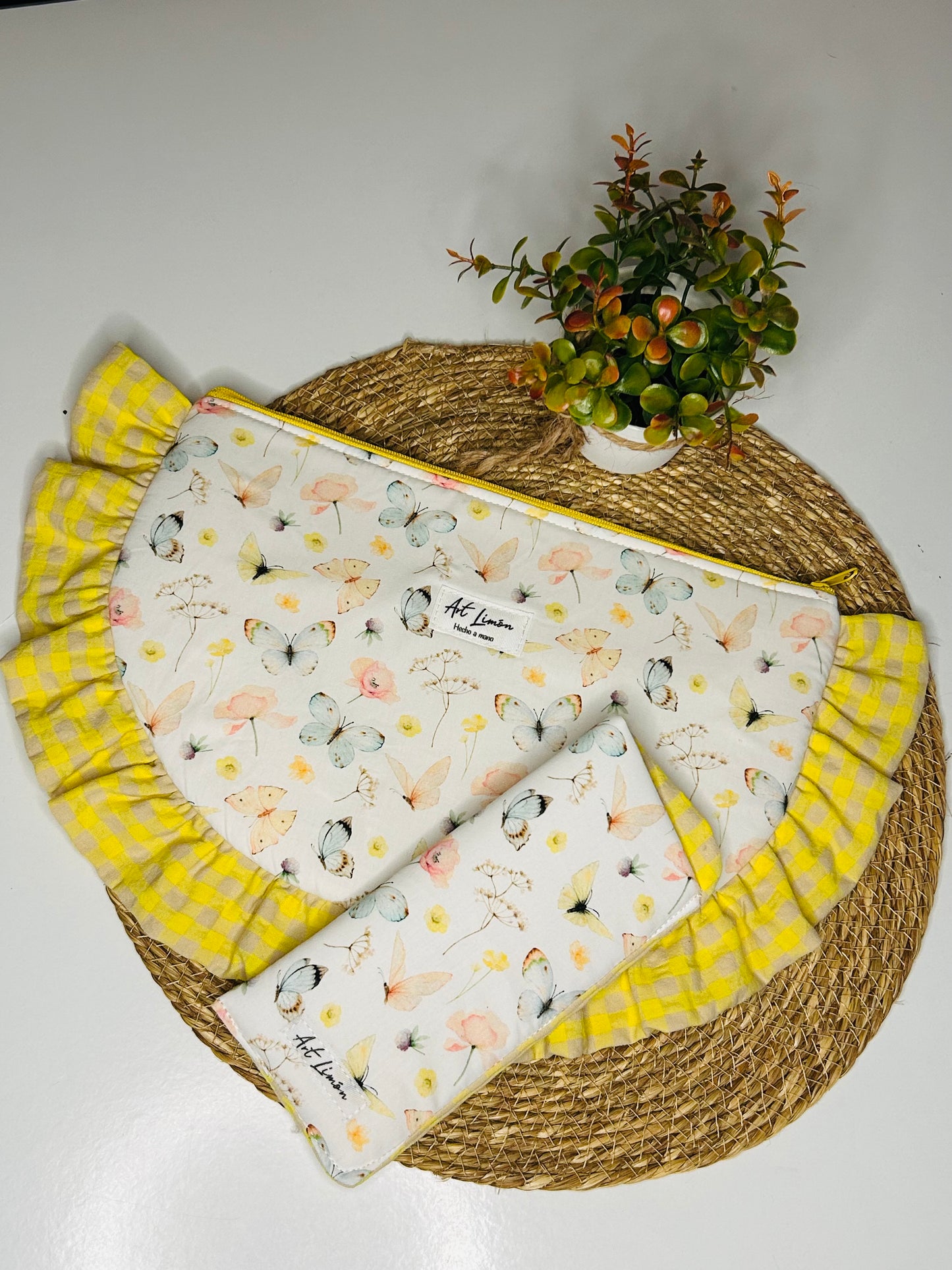 Neceser media luna + funda de gafas Mariposas