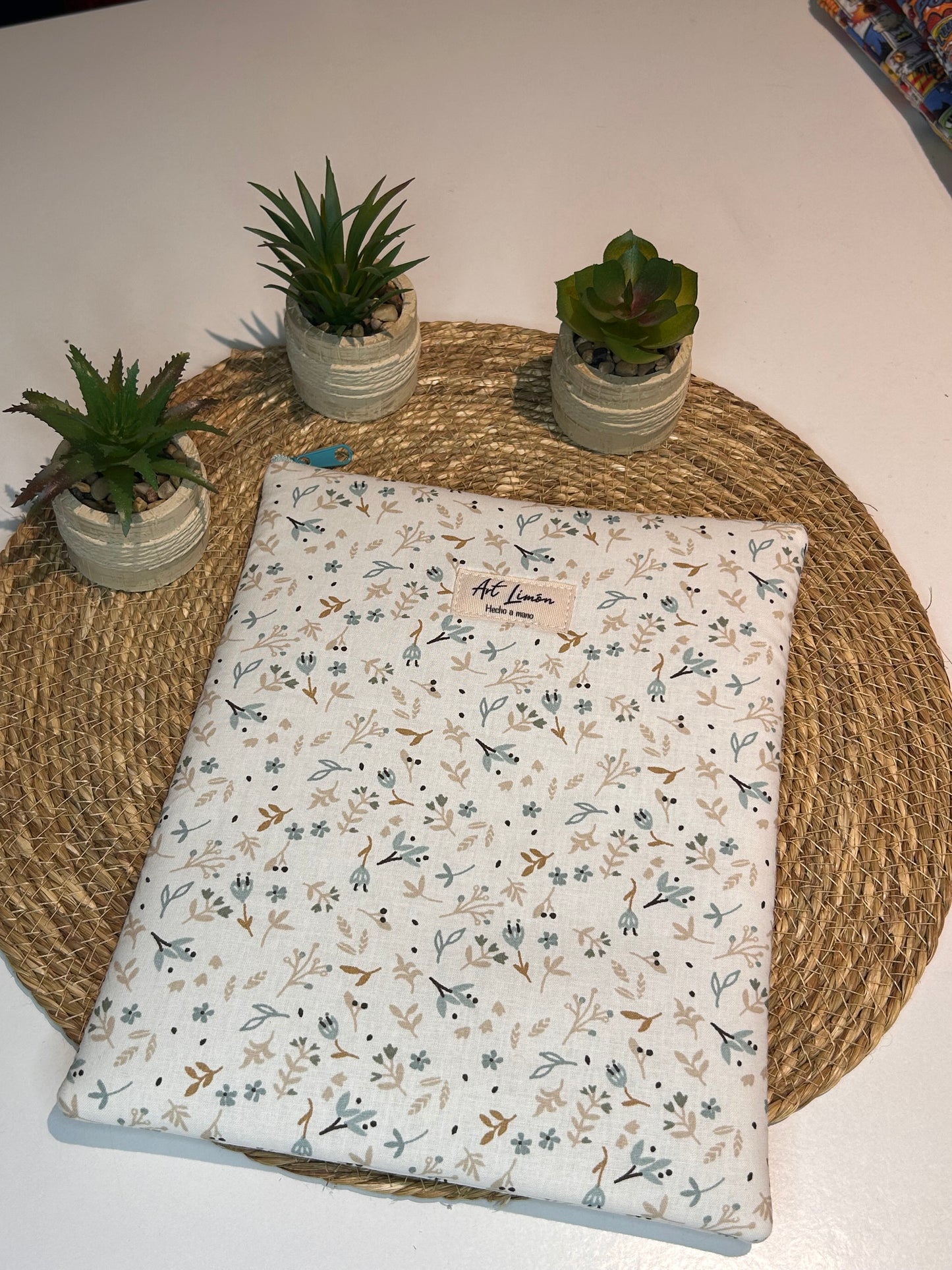 Funda para libro Flores Silvestres
