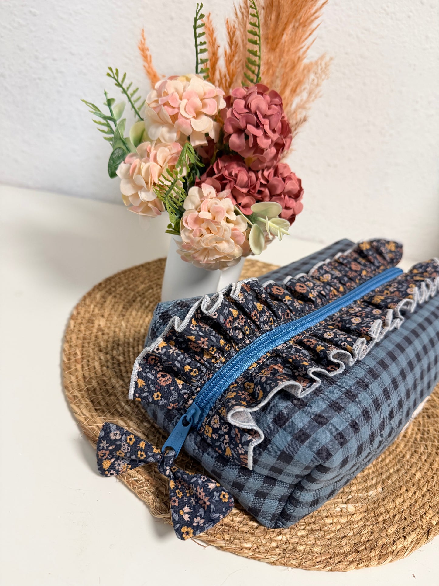 Neceser XL Vichy azul grisáceo y negro  con volante